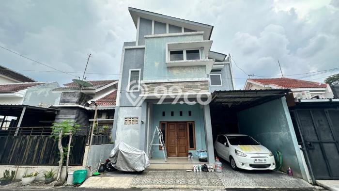 Dijual Hunian Rumah Terawat 3 Kamar di Solo Baru, Surakarta Dijual Hunian Rumah Terawat 3 Kamar di Solo Baru, Surakarta