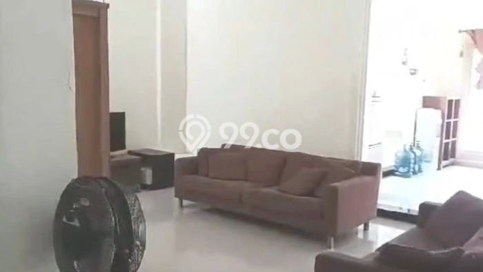 Dijual Rumah Luas Elegan Dengan View Cantik di Candi Golf, Semarang Dijual Rumah Luas Elegan Dengan View Cantik di Candi Golf, Semarang