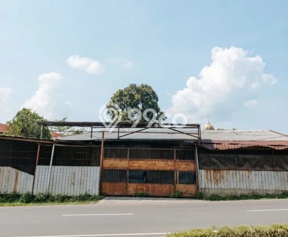 Gudang Bagus Dijual LB 611m2 Lokasi Strategis Semarang Area Cocok untuk Berbisnis Gudang Bagus Dijual LB 611m2 Lokasi Strategis Semarang Area Cocok untuk Berbisnis