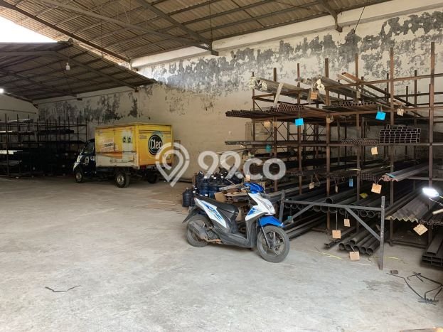 Komersial Dijual di Argomulyo LT 1500m2, LB 2200m2 untuk Investasi Komersial Dijual di Argomulyo LT 1500m2, LB 2200m2 untuk Investasi