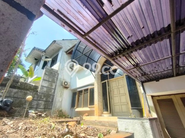 Rumah Strategis Modern Lb 250m2 di Cinere, Depok Rumah Strategis Modern Lb 250m2 di Cinere, Depok