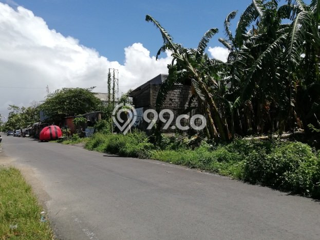 Jual Tanah Area Strategis Kawasan Legian, Luas 302m², Cocok untuk Pengembangan Jual Tanah Area Strategis Kawasan Legian, Luas 302m², Cocok untuk Pengembangan