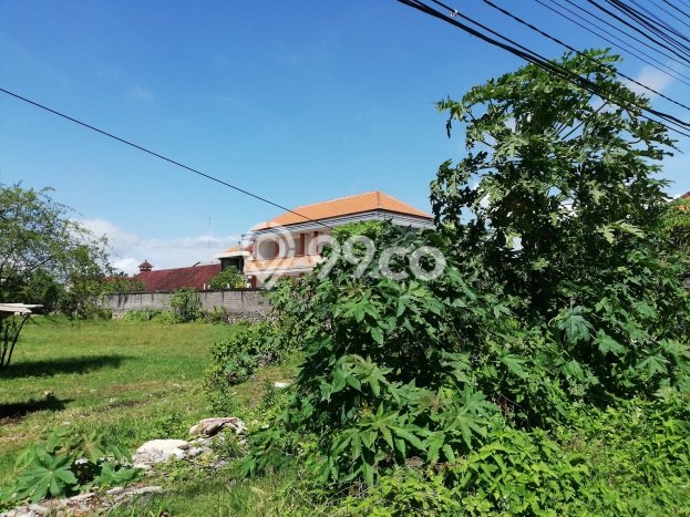 SEWA TANAH! Tanah di Seminyak, Luas 1000m², Akses Jalan Utama SEWA TANAH! Tanah di Seminyak, Luas 1000m², Akses Jalan Utama