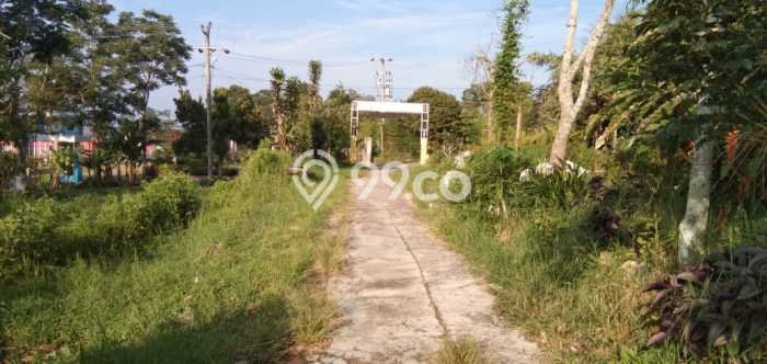 AREA PROSPEKTIF! Tanah Kawasan Bandungan, Luas 182m², Akses Fasilitas Umum AREA PROSPEKTIF! Tanah Kawasan Bandungan, Luas 182m², Akses Fasilitas Umum