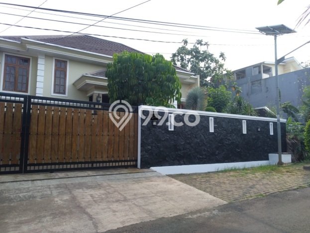Dijual Rumah Mewah Elegan Dengan View Cantik di Cinere, Jakarta Selatan Dijual Rumah Mewah Elegan Dengan View Cantik di Cinere, Jakarta Selatan