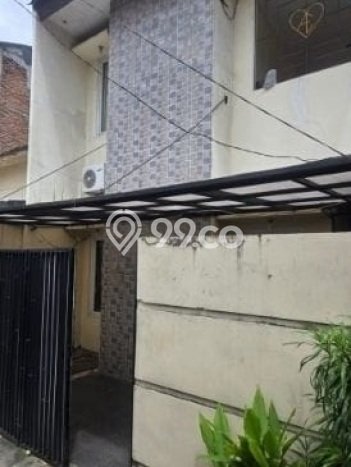 Rumah Modern 8 KT di Pondok Labu Jakarta Selatan Unfurnished Rumah Modern 8 KT di Pondok Labu Jakarta Selatan Unfurnished