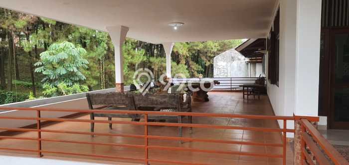 Rumah Luxury Modern Siap Huni di Cinere Jakarta Selatan Rumah Luxury Modern Siap Huni di Cinere Jakarta Selatan