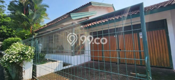 For Sale! Luxury House LT 456m2 Desain Modern di Pondok Labu For Sale! Luxury House LT 456m2 Desain Modern di Pondok Labu