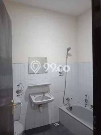 Rumah Sewa Jakarta Selatan LT 170m2 LB 120m2 Area Cinere Rumah Sewa Jakarta Selatan LT 170m2 LB 120m2 Area Cinere