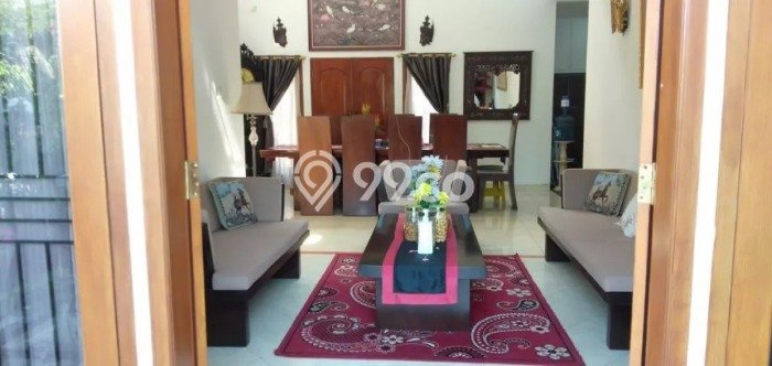 Rumah Elit LB 320m2 Siap Huni Desain Elegan di Sleman, Yogyakarta Rumah Elit LB 320m2 Siap Huni Desain Elegan di Sleman, Yogyakarta