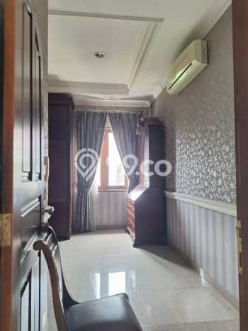 Sewa Rumah Murah di Lebak Bulus Jakarta Selatan Punya 4 Kamar Tidur Sewa Rumah Murah di Lebak Bulus Jakarta Selatan Punya 4 Kamar Tidur