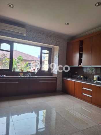 Sewa Rumah Murah di Lebak Bulus Jakarta Selatan Punya 4 Kamar Tidur Sewa Rumah Murah di Lebak Bulus Jakarta Selatan Punya 4 Kamar Tidur