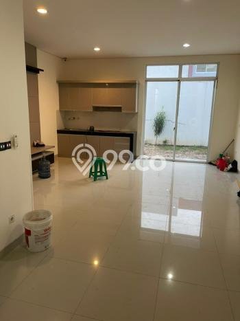 Disewakan! Rumah 3 Kamar Tidur &
3 Kamar Mandi di Green Lake City, Jakarta Barat Disewakan! Rumah 3 Kamar Tidur &
3 Kamar Mandi di Green Lake City, Jakarta Barat
