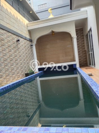 Siap Huni Rumah Mewah 5 Kamar di Tangerang Dekat ke Mana Saja Siap Huni Rumah Mewah 5 Kamar di Tangerang Dekat ke Mana Saja