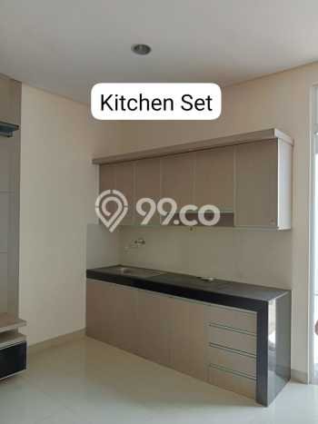 Disewakan! Rumah 3 Kamar Tidur &
3 Kamar Mandi di Green Lake City, Jakarta Barat Disewakan! Rumah 3 Kamar Tidur &
3 Kamar Mandi di Green Lake City, Jakarta Barat