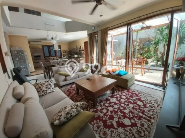 Siap Huni Rumah Mewah 5 Kamar di Jagakarsa Dekat ke Mana Pun Siap Huni Rumah Mewah 5 Kamar di Jagakarsa Dekat ke Mana Pun