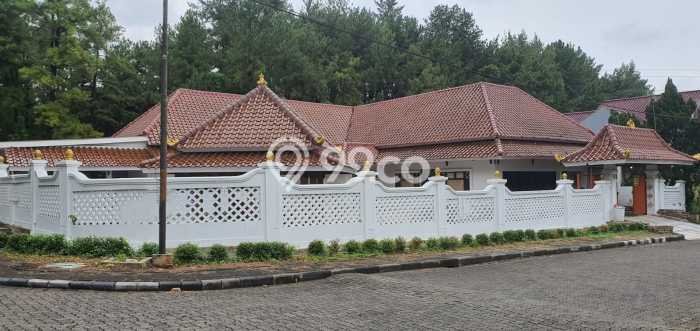 Ready to Use! Premium House LT 1031m2 Desain Elegan di Cinere Ready to Use! Premium House LT 1031m2 Desain Elegan di Cinere