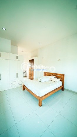 Disewakan! Rumah 3 Kamar Tidur &
3 Kamar Mandi di Cinere, Jakarta Selatan Disewakan! Rumah 3 Kamar Tidur &
3 Kamar Mandi di Cinere, Jakarta Selatan