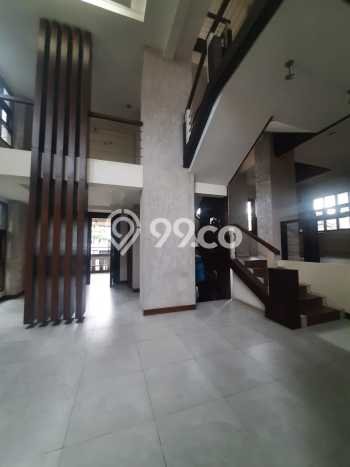 Disewakan! Rumah 3 Kamar Tidur &
3 Kamar Mandi di Cinere, Jakarta Selatan Disewakan! Rumah 3 Kamar Tidur &
3 Kamar Mandi di Cinere, Jakarta Selatan