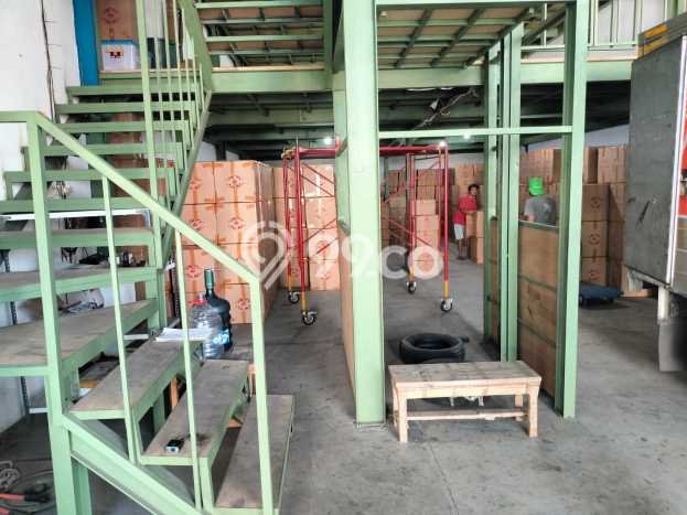 Unit Gudang Disewa Lokasi Cakung, Jakarta Timur Spesifikasi Luas Bangunan 400m2 Unit Gudang Disewa Lokasi Cakung, Jakarta Timur Spesifikasi Luas Bangunan 400m2