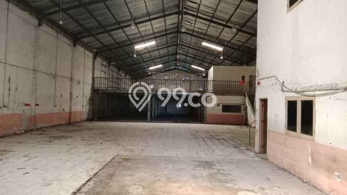 Gudang Disewa di Tangerang dengan LB 1080m2 Area Komersial Ramai Gudang Disewa di Tangerang dengan LB 1080m2 Area Komersial Ramai