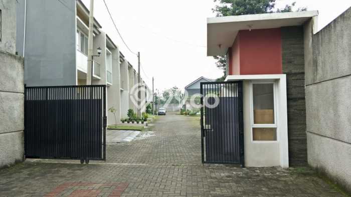 Jual Rumah Favorit Siap Huni LB 125m2 di Serpong Utara, Tangerang Selatan Jual Rumah Favorit Siap Huni LB 125m2 di Serpong Utara, Tangerang Selatan