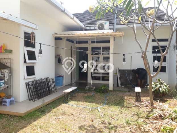 For Sale Rumah 4 Kamar Lokasi Ideal Nyaman dan Strategis di Tembalang For Sale Rumah 4 Kamar Lokasi Ideal Nyaman dan Strategis di Tembalang