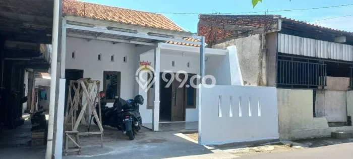 For Sale Hunian Rumah Terawat 3 Kamar di Kedungmundu, Semarang For Sale Hunian Rumah Terawat 3 Kamar di Kedungmundu, Semarang