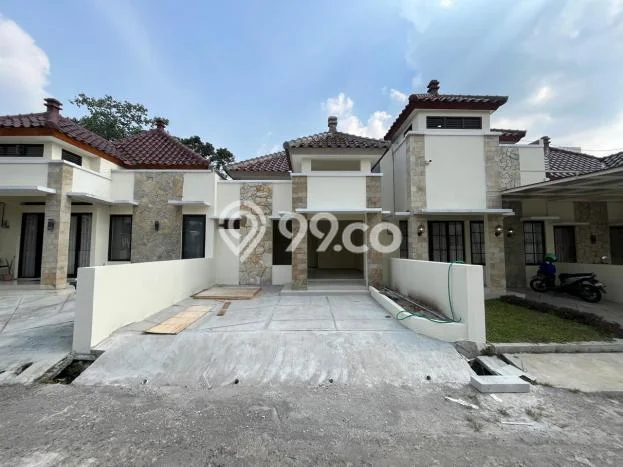 Siap Huni Rumah Minimalis & Modern LB 45m2 di Ungaran Siap Huni Rumah Minimalis & Modern LB 45m2 di Ungaran