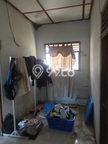 Jual Rumah Bagus Siap Huni LB 120m2 di Banyumanik, Semarang Jual Rumah Bagus Siap Huni LB 120m2 di Banyumanik, Semarang