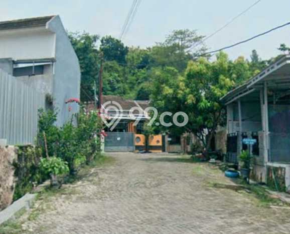 Rumah 3 KT 1 KM Fully Furnished di , Dekat Mal, Semarang Rumah 3 KT 1 KM Fully Furnished di , Dekat Mal, Semarang