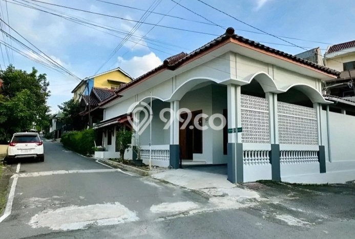 Rumah Modern Cantik 3 Kamar Siap Huni di Banyumanik Rumah Modern Cantik 3 Kamar Siap Huni di Banyumanik