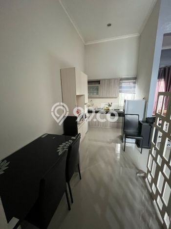 Rumah 2 KT 2 KM di Kawasan Banyumanik, Semarang Rumah 2 KT 2 KM di Kawasan Banyumanik, Semarang