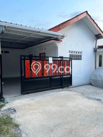 Rumah Sederhana Dijual Lokasi Banyumanik 3 Kamar dengan LT 72m2 Rumah Sederhana Dijual Lokasi Banyumanik 3 Kamar dengan LT 72m2
