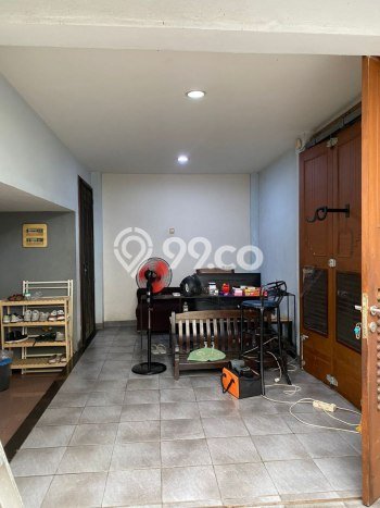 Jual Rumah Luas Elegan Dengan View Cantik di Otista, Jakarta Timur Jual Rumah Luas Elegan Dengan View Cantik di Otista, Jakarta Timur