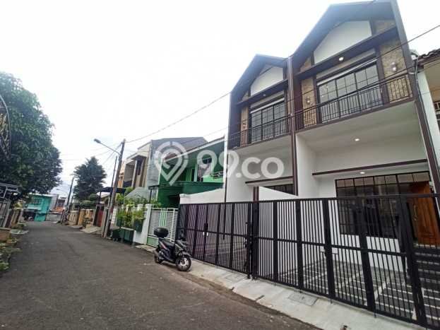 Dijual Rumah Modern 3 KT di Pondok Kelapa, Jakarta Timur Dijual Rumah Modern 3 KT di Pondok Kelapa, Jakarta Timur