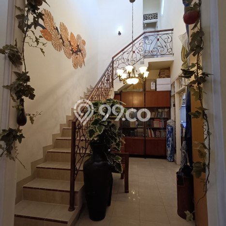 Jual Rumah Mewah Elegan Dengan View Eksklusif di Cibubur, Depok Jual Rumah Mewah Elegan Dengan View Eksklusif di Cibubur, Depok
