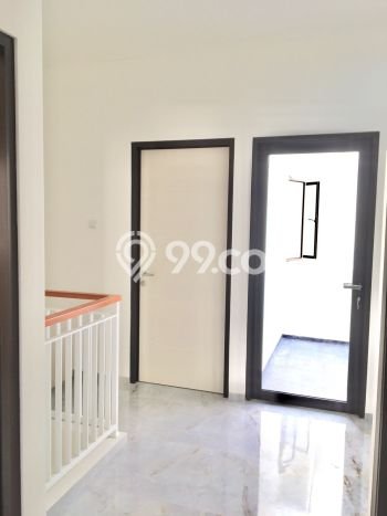 Rumah Modern Minimalis 3 Kamar Bisa Langsung Pindah di Duren Sawit Rumah Modern Minimalis 3 Kamar Bisa Langsung Pindah di Duren Sawit