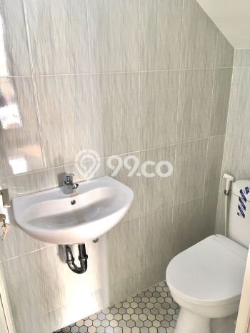 Jual Rumah Favorit Siap Huni LB 110m2 di Duren Sawit, Jakarta Timur Jual Rumah Favorit Siap Huni LB 110m2 di Duren Sawit, Jakarta Timur