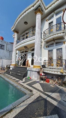 For Sale! Premium House LT 376m2 Desain Modern di Salemba For Sale! Premium House LT 376m2 Desain Modern di Salemba