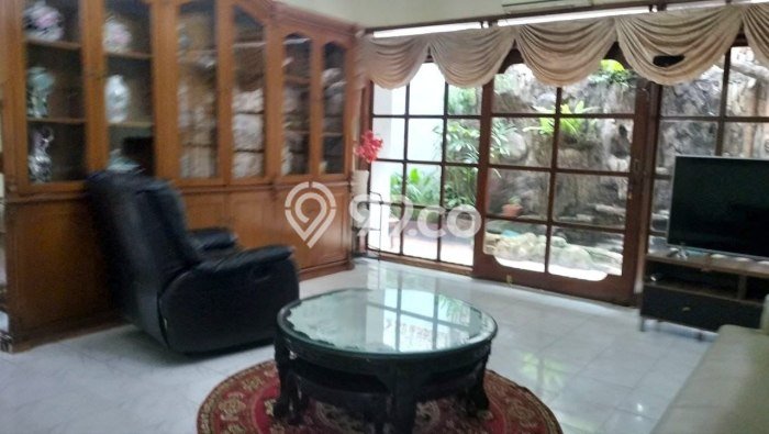 Dijual Rumah Luas Megah Dengan View Cantik di Condet, Jakarta Timur Dijual Rumah Luas Megah Dengan View Cantik di Condet, Jakarta Timur