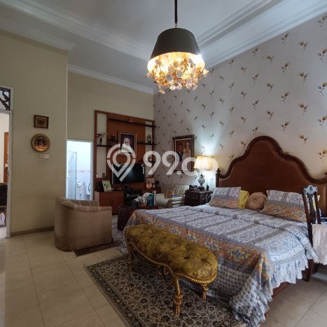 Jual Rumah Mewah Elegan Dengan View Eksklusif di Cibubur, Depok Jual Rumah Mewah Elegan Dengan View Eksklusif di Cibubur, Depok