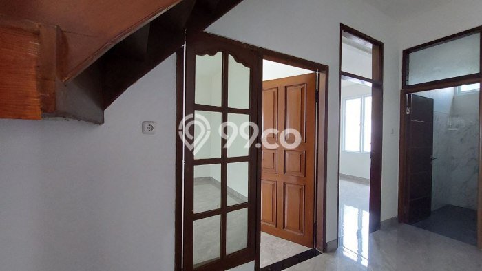 Ready to Use! Luxury House LT 208m2 Desain Elegan di Pondok Kopi Ready to Use! Luxury House LT 208m2 Desain Elegan di Pondok Kopi