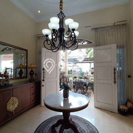 Jual Rumah Mewah Elegan Dengan View Eksklusif di Cibubur, Depok Jual Rumah Mewah Elegan Dengan View Eksklusif di Cibubur, Depok