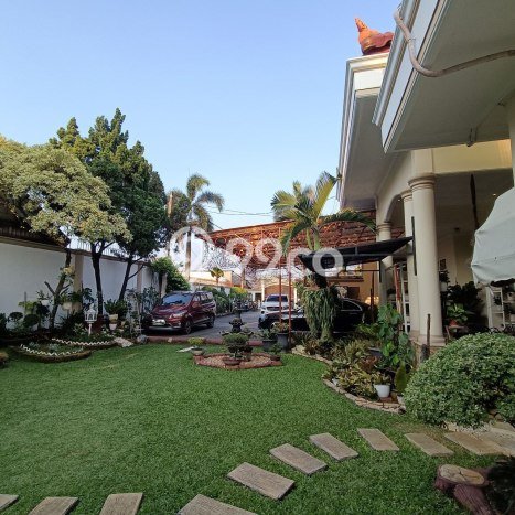 Jual Rumah Mewah Elegan Dengan View Eksklusif di Cibubur, Depok Jual Rumah Mewah Elegan Dengan View Eksklusif di Cibubur, Depok