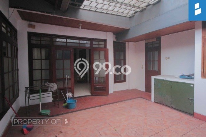 Rumah Modern 9 KT di Sukaluyu Bandung Semi Furnished Rumah Modern 9 KT di Sukaluyu Bandung Semi Furnished