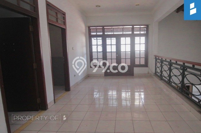 Rumah Modern 9 KT di Sukaluyu Bandung Semi Furnished Rumah Modern 9 KT di Sukaluyu Bandung Semi Furnished