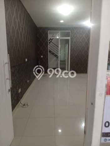 Disewakan! Rumah 2 Kamar Tidur &
2 Kamar Mandi di Green Lake City, Jakarta Barat Disewakan! Rumah 2 Kamar Tidur &
2 Kamar Mandi di Green Lake City, Jakarta Barat