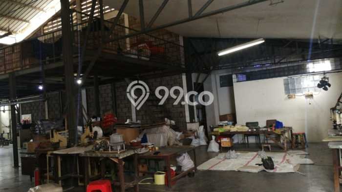 Unit Pabrik Dijual di Jakarta Barat LT 2349m2 & LB 722m2 Unit Pabrik Dijual di Jakarta Barat LT 2349m2 & LB 722m2