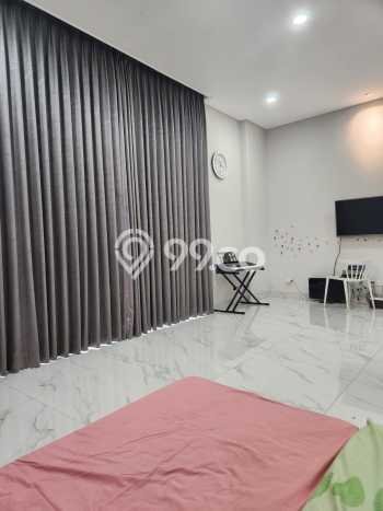 For Sale! Luxury House LT 180m2 Desain Modern di Green Lake City For Sale! Luxury House LT 180m2 Desain Modern di Green Lake City